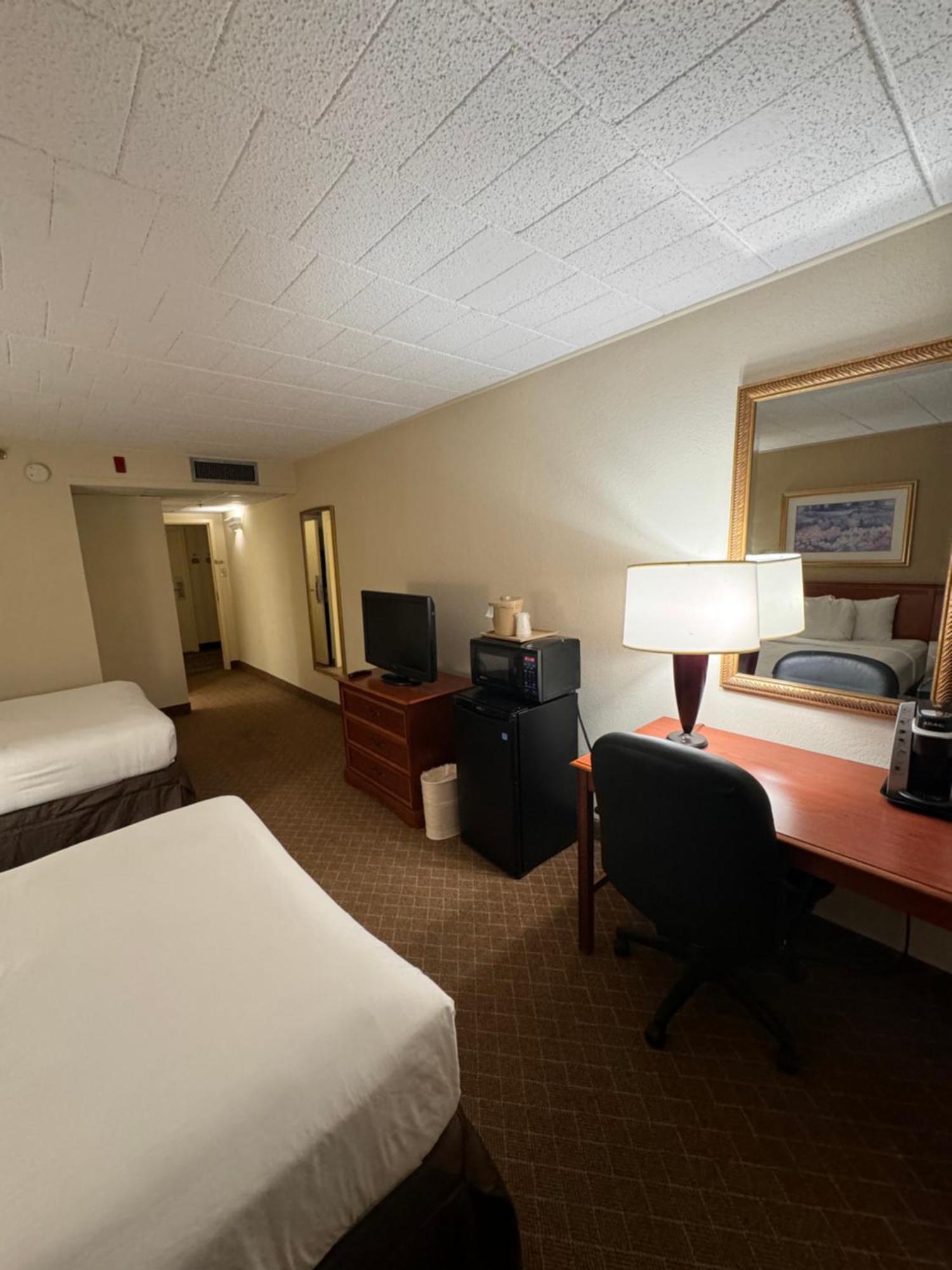 Clarion Inn Frederick Event Center Eksteriør bilde