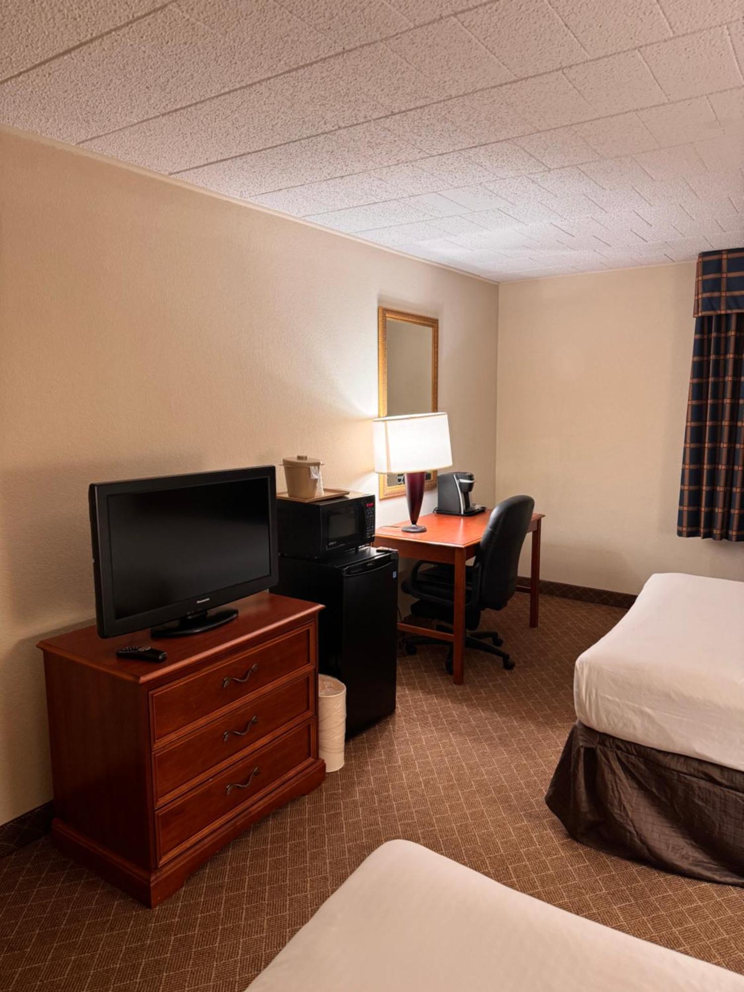 Clarion Inn Frederick Event Center Eksteriør bilde